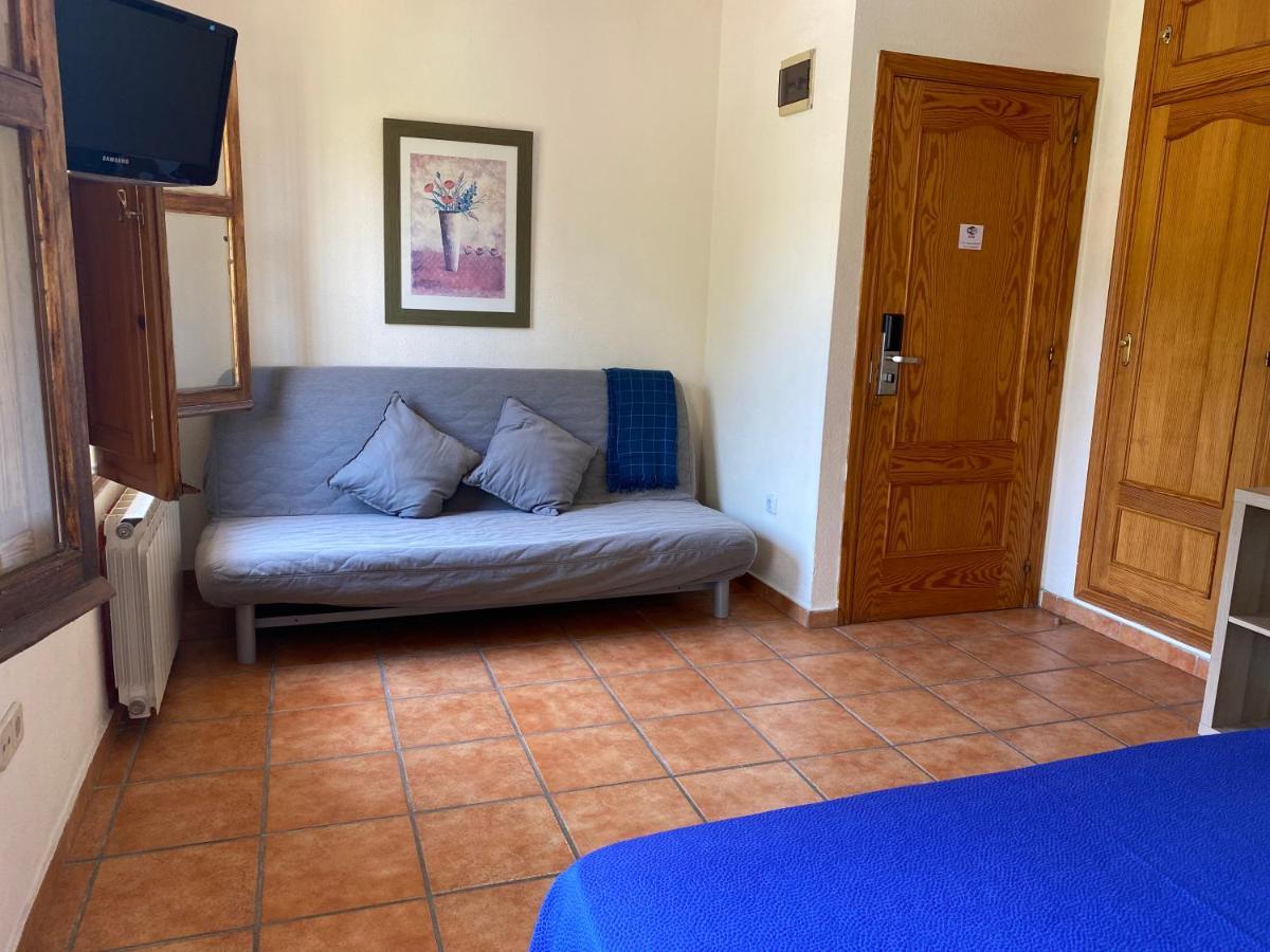 Hostal Moscatel Malaga Bagian luar foto