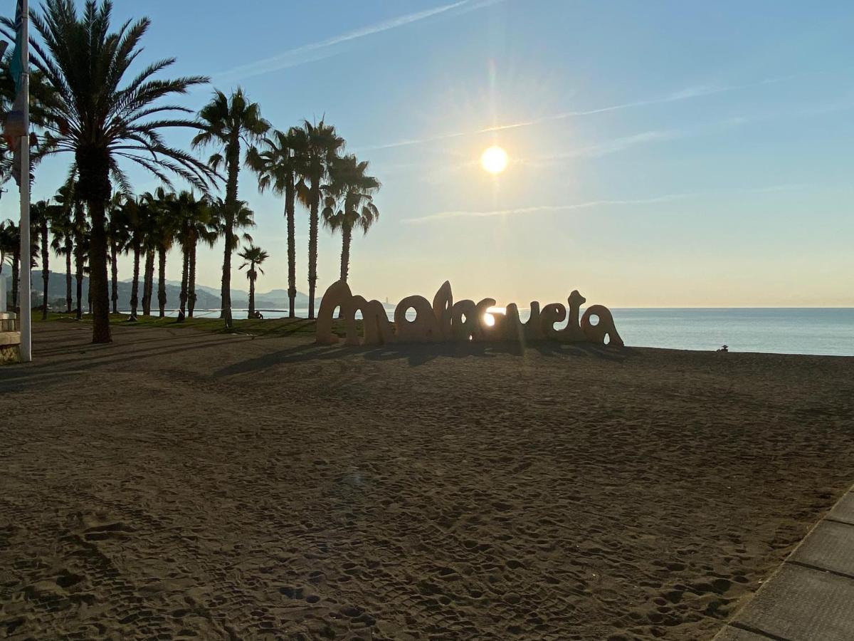 Hostal Moscatel Malaga Bagian luar foto