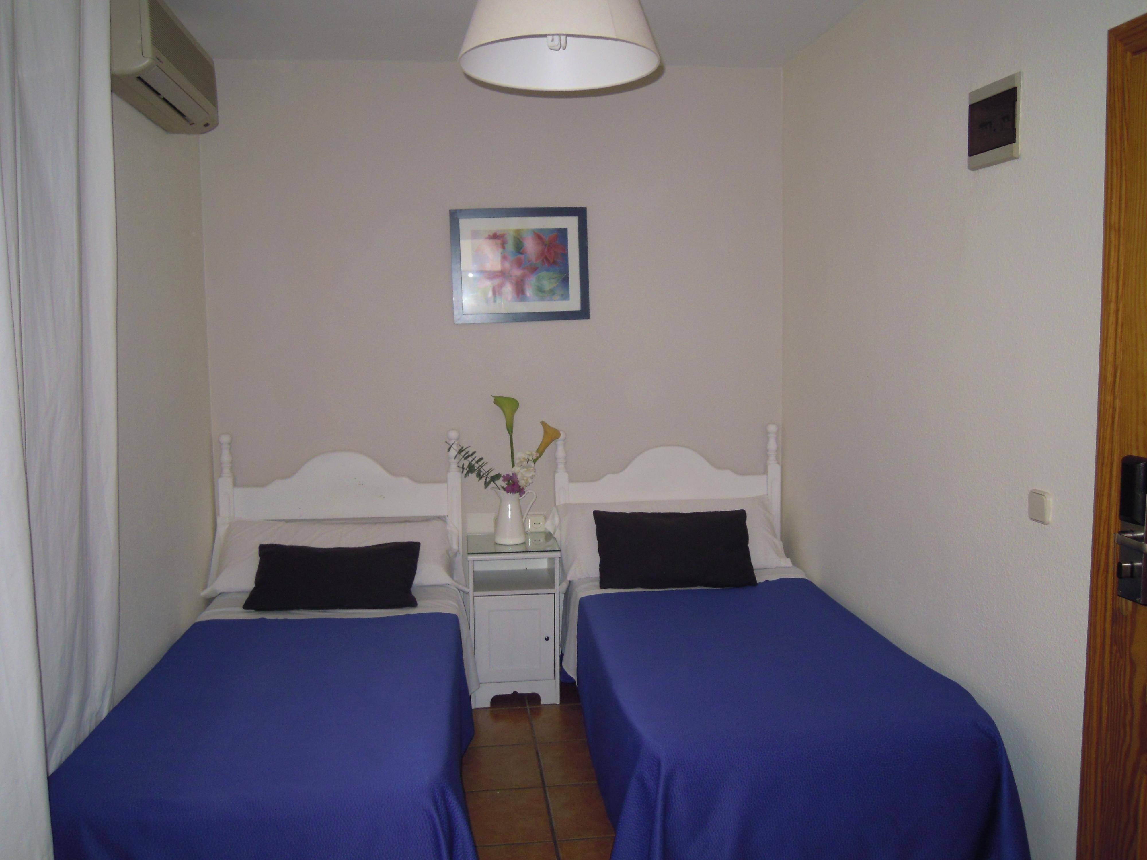 Hostal Moscatel Malaga Bagian luar foto