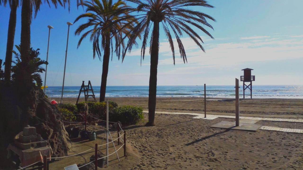 Hostal Moscatel Malaga Bagian luar foto
